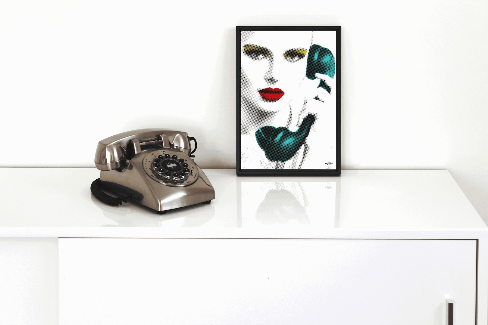 A4 Phone Caller Frame Art & Hue